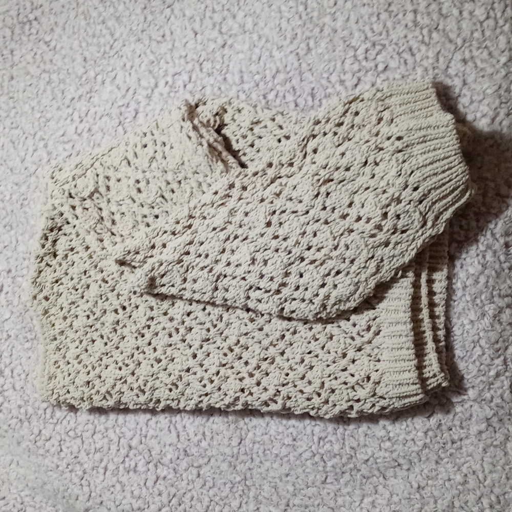 Sweater - Picture 3 of 4